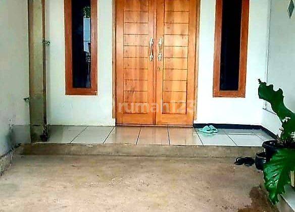 Rumah Siap Huni di Jalan Utama Cigadung  1