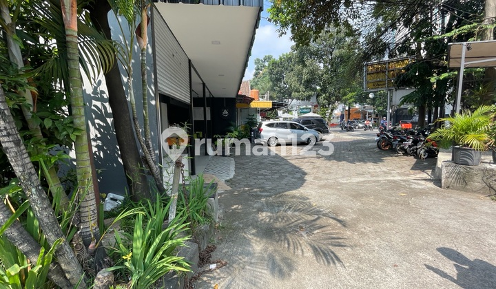 Rumah Komersil Cocok Untuk Usaha Di Cihampelas Pusat Kota Bandung 2