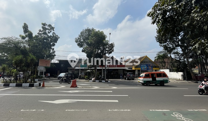 Rumah Komersil Cocok Untuk Usaha Di Cihampelas Pusat Kota Bandung