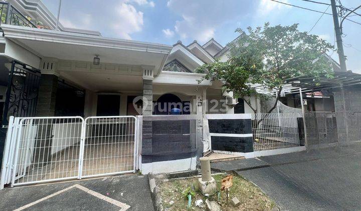 Disewakan Rumah di Kemang Pratama Bekasi 1