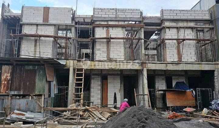 Rumah di Kutisari Indah 2 Lantai Baru Utara SHM 2