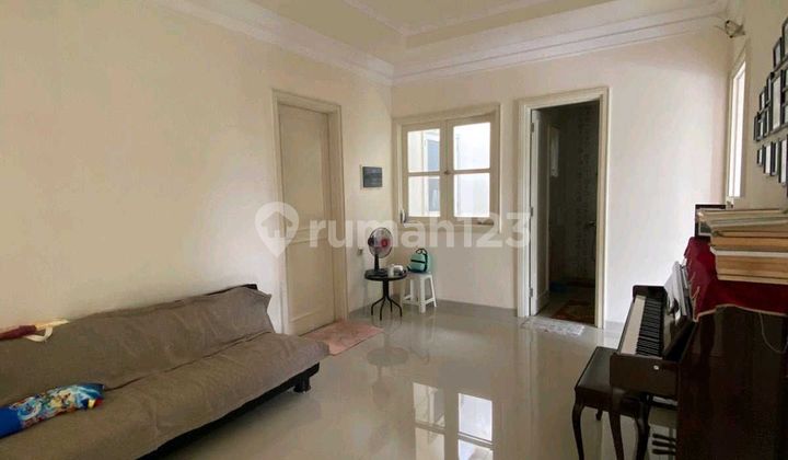House in Puri Galaxi Area, Palm Court, Surabaya. Hen.b660