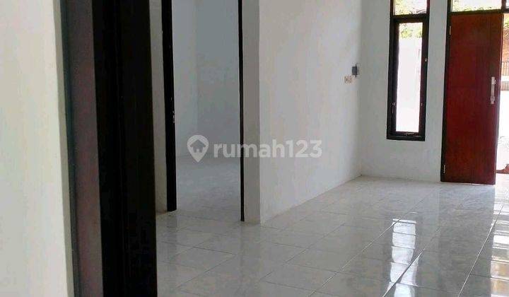 Di Rumah Rungkut Harapan Surabaya Area  Rungkut Kota Surabaya Kt 3 Km 2 Shm Bagus Timur Non Furnished #ron.a2089  2