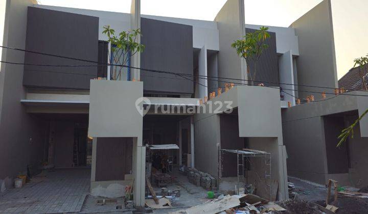 Dijual Rumah Baru Dan Bagus, di Manyar Tirtoasri, Surabaya 1