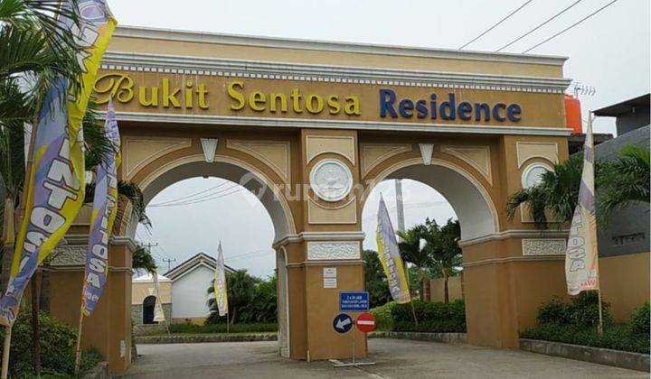 Rumah Mungil Hook Di Bukit Sentosa Siap Huni  1