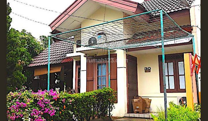 Rumah Hook Luas, Aman Dan Nyaman Di Lembah Hijau  1