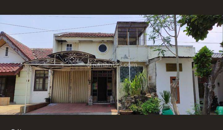 Rumah Compact Banyak Kamar Di Beverly Cluster 1