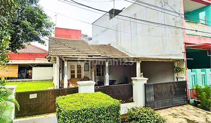 Rumah Mungil Halaman Luas di Permata Legenda Residence 1 1