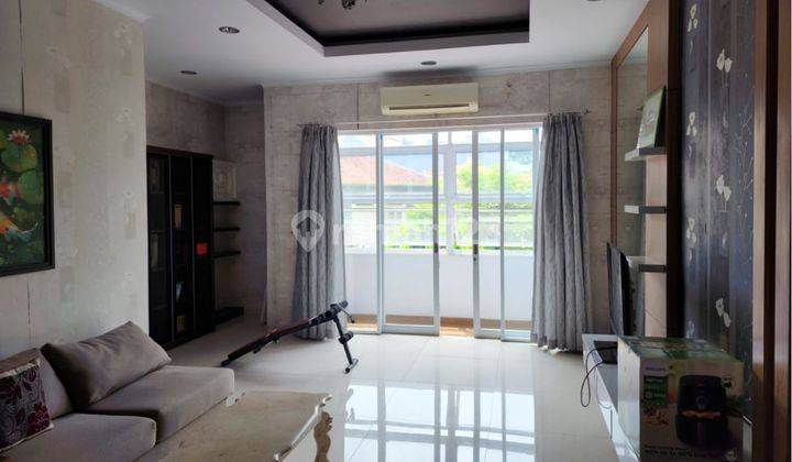 Rumah Hook Modern, Tenang Dan Aman Di Taman Simpruk Cluster 2