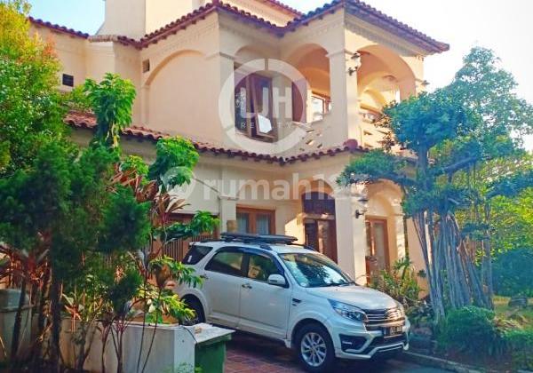 Rumah dengan View Hijau dan Sungai