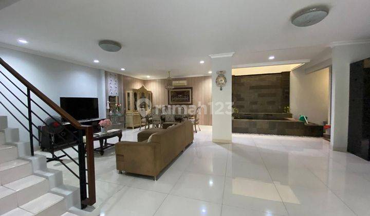 Rumah Bagus Full Furnished Di Tengah Bsd 2