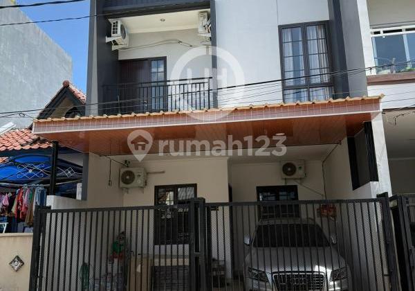 Dijual Cepat Rumah Regensi Melati Mas Tangerang Selatan