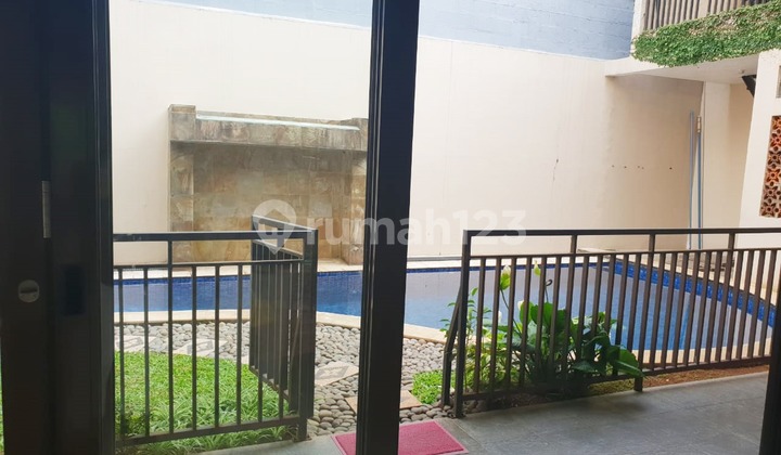 Rumah Sewa Dengan Kolam Renang 2