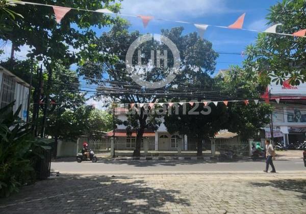 Dijual Rugi Rumah dan Cafe di jalan veteran Raya Bintaro Jakarta Selatan 2