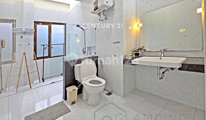 Rumah Mewah Nyaman Siap Huni dan Lokasi Strategis di Dago Bandung 2