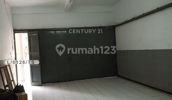 Ruko 3 Lantai Siap untuk Usaha Strategis di Holis Kota Bandung