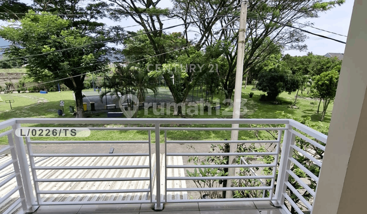 2-Story Ready-to-Occupy House in Sommerville Cluster, Tki 5 Bandung 2-Story Ready-to-Occupy House in Sommerville Cluster, Tki 5 Bandung