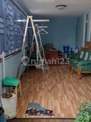 Comfortable and Ready-to-Occupy House in Bumi Adipura Complex, Bandung 2