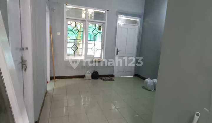 Rumah Strategis Dekat Kemana2 Lingkungan Enak di Kota Cimahi 2