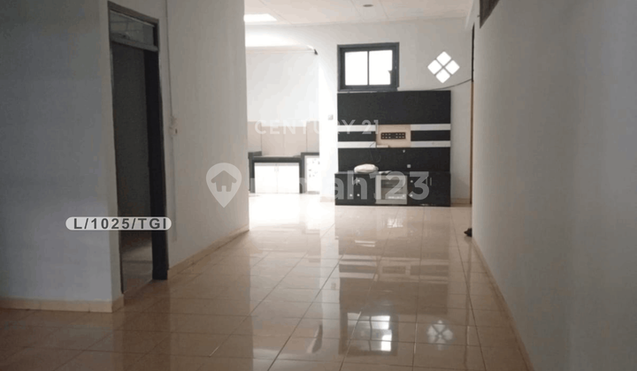 Rumah Nyaman Cocok Untuk Keluarga Strategis Di TKI 3 Bandung