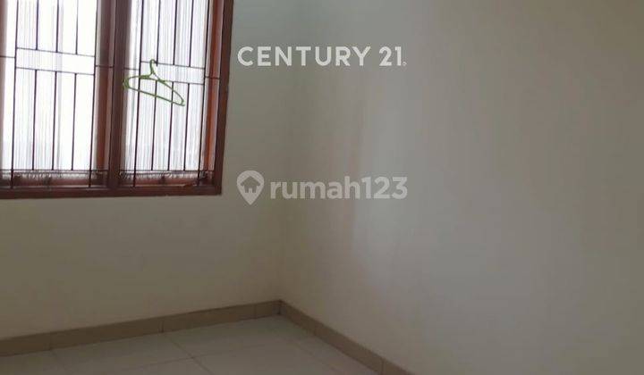 Rumah 2 Lantai Bagus Bersih Siap Huni Di Taman Kopo Indah 1 Bdg 2