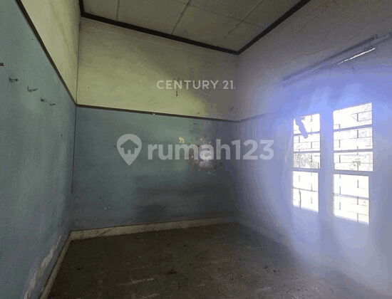 House Suitable for Strategic Business Space in Riau Bandung Wing 2