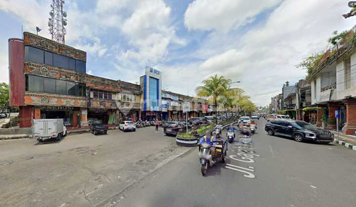 3-Storey Shophouse with SHM in the Center of Tabanan City, Sure 2