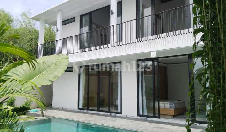 2-Story Large Villa in Canggu with SHM IMB, Ready to Live In, Fully Furnished, Luxurious 2-Story Large Villa in Canggu with SHM IMB, Ready to Live In, Fully Furnished, Luxurious