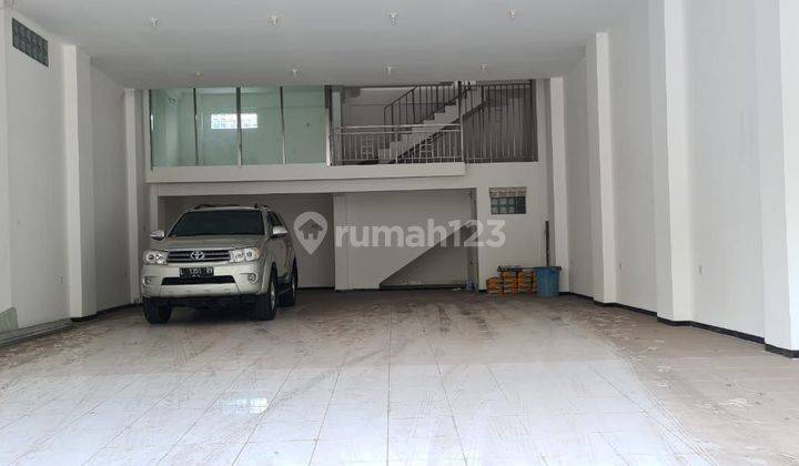 Ruko Disewakan 3 Lantai Sudah Renovasi 2