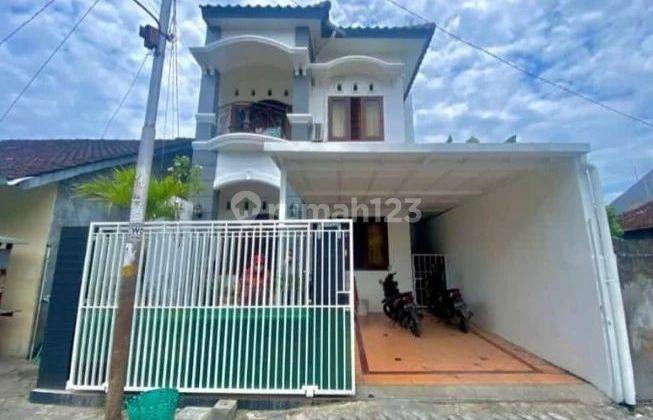 RUMAH DI BARAT TUGU JOGJA DALAM RINGROAD ADA BALKON NYA 1