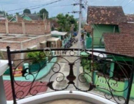 RUMAH DI BARAT TUGU JOGJA DALAM RINGROAD ADA BALKON NYA 2