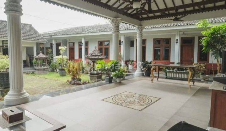 HOMESTAY LUAS DEKAT CANDI PRAMBANAN LOKASI DI PINGGIR JALAN  1