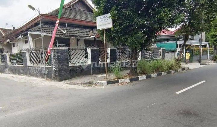 STRATEGIS DI TENGAH KOTA PINGGIR JALAN,HOOK ( 2 MUKA) 1