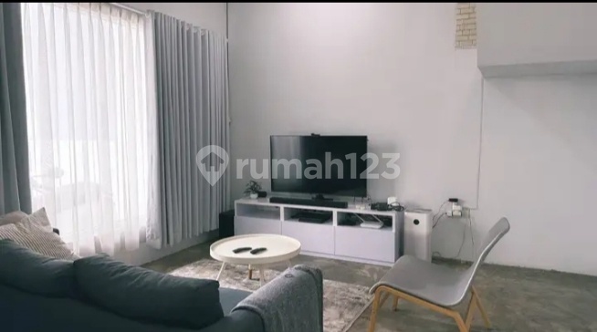 Rumah Keren Furnished Akses M R T Lebak Bulus Di Cirendeu