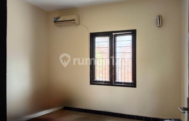 Rumah Dekat Kampus Stan Siap Huni di Bintaro Pondok Aren 2