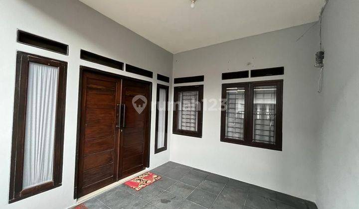 Rumah Cantik Strategis Tol Dan Sta Kereta Di Ciputat 2