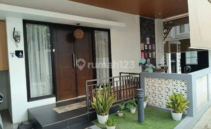 Rumah Asri  hoek Menyenangkan Strategis di Kawasan Bintaro 2