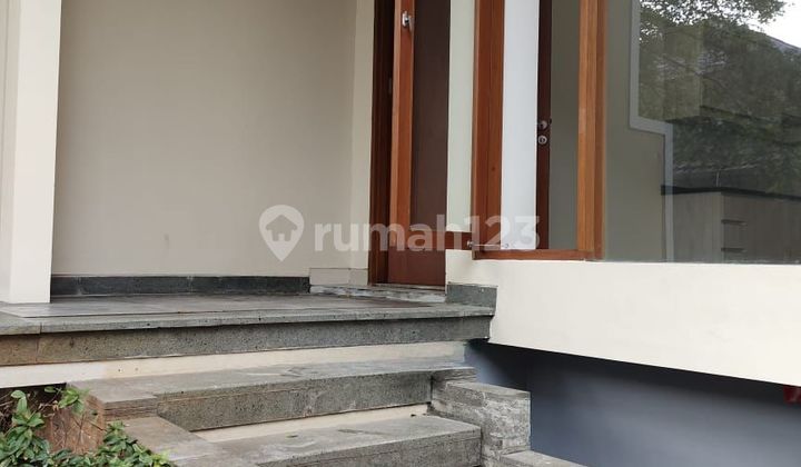 Rumah 2 Lantai Siap Huni Dekat Kampus Uin Ciputat 2