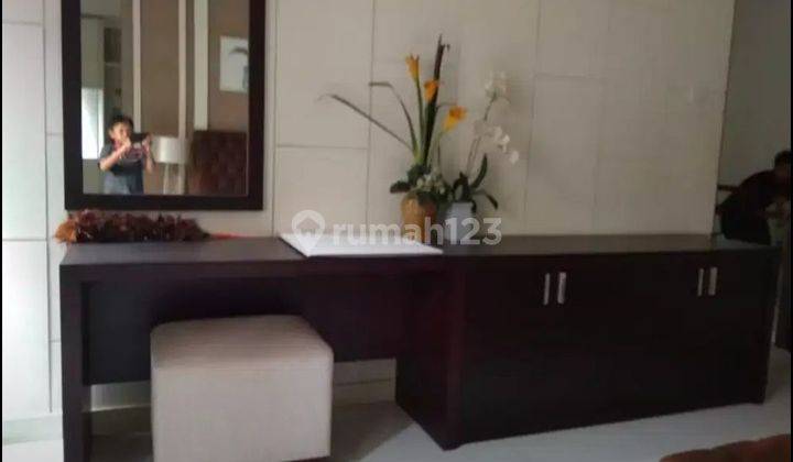 Rumah Bagus Terpelihara Siap Huni Full Furnished di Cinere 2