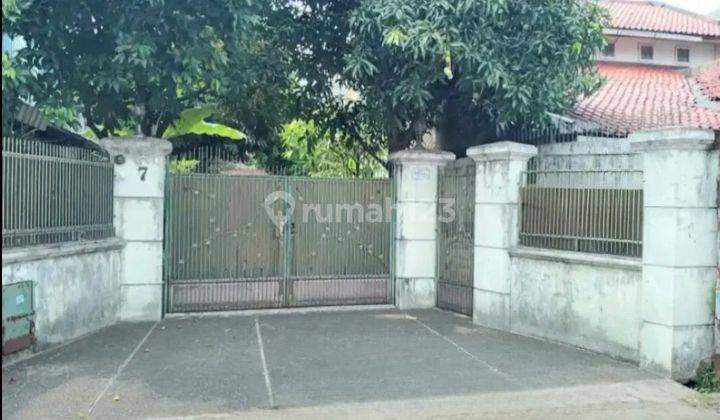 Rumah Bagus Asri Dengan Halaman Luas Dan Siap Huni Di Cirendeu 1