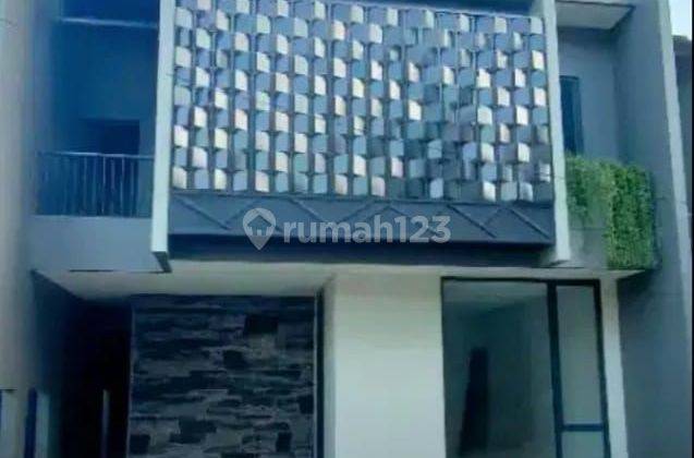 Rumah Baru dengan rooftop Siap Huni di Ciputat 1