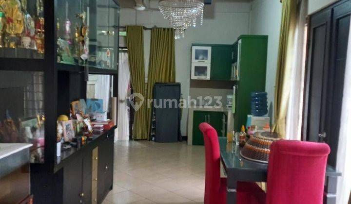 Rumah Hoek Cantik Nyaman Siap Huni di Cirendeu 2