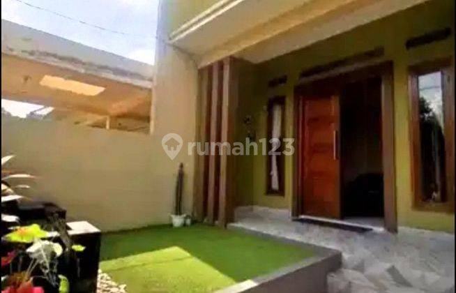 Rumah Sewa Full Furnished Strategis Sta.KA di Kawasan Bintaro 2