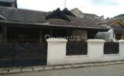 Rumah Perbatasan DKI Jual Cepat di Pondok Betung Bintaro 1