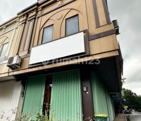 Ruko Bagus untuk Usaha Siap Pakai Furnished dan Strategis di B S D Tangsel Ruko Bagus untuk Usaha Siap Pakai Furnished dan Strategis di B S D Tangsel