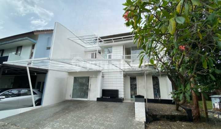 Rumah Hoek Strategis Nyaman Di Kawasan Bintaro 2