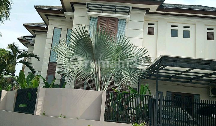 Rumah Sangat Bagus Nyaman dan Strategis di Bintaro Jaya