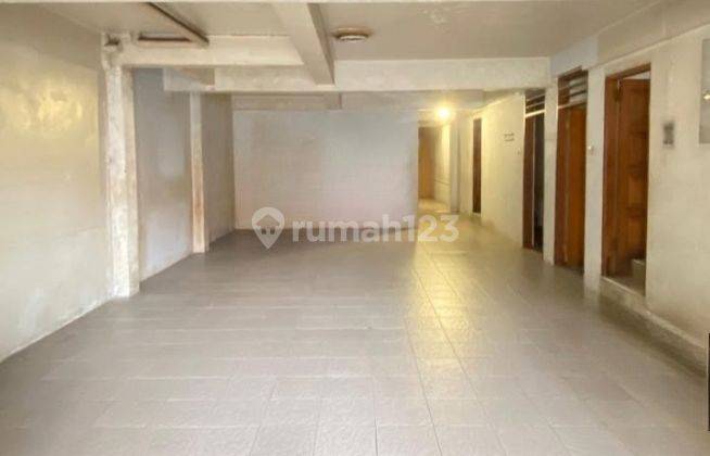 Rumah Luas Swimming Pool Siap Huni Di Pejompongan Jakarta 2