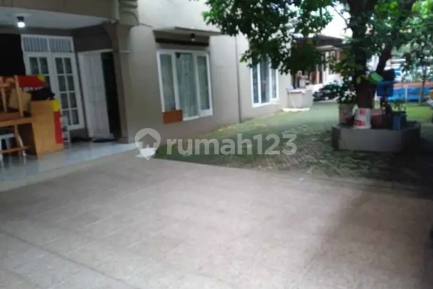 Rumah Halaman Luas Dan Nyaman Siap Huni Di Cirendeu 