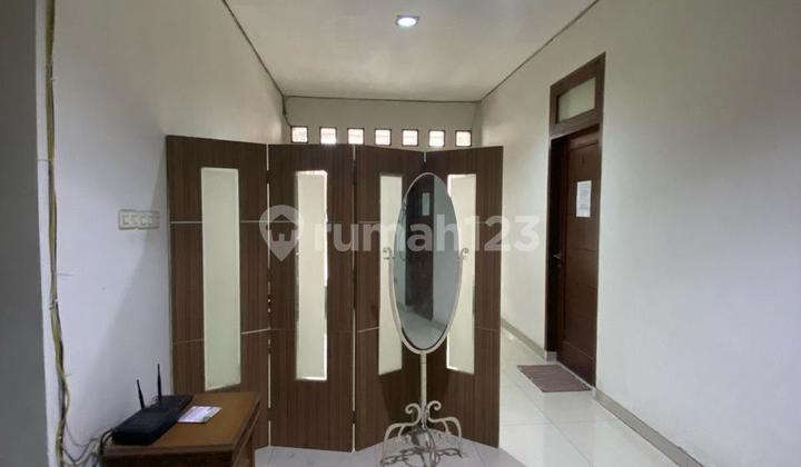 The house has a boarding business for rent, ready to occupy, and is strategically located in the Bintaro area. 2